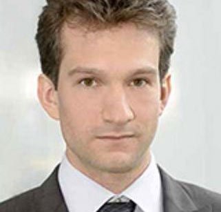 Dr. Alexander Schuster